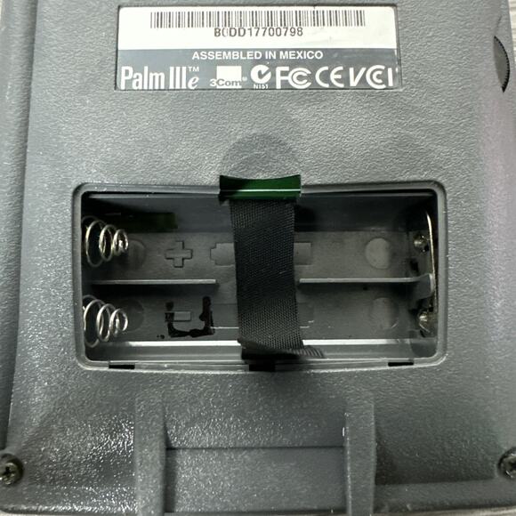 PALM IIIe 3 Com Handheld PDA with Metal Stylus and Plastic‎ Cover - Picture 7 of 11